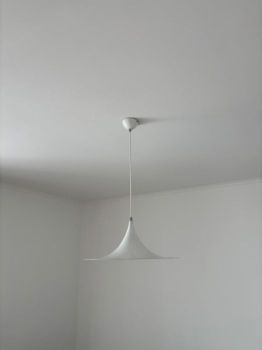 Candeeiro Midcentury modern Branco 47 cm Inspirado Gubi semi pendant