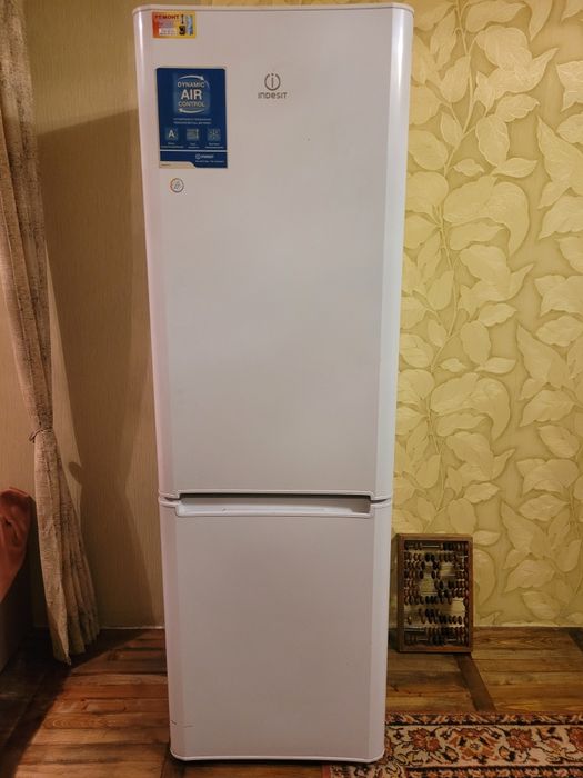 Холодильник indesit no frost