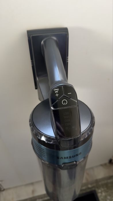 Aspirador vertical Samsung jet 75E