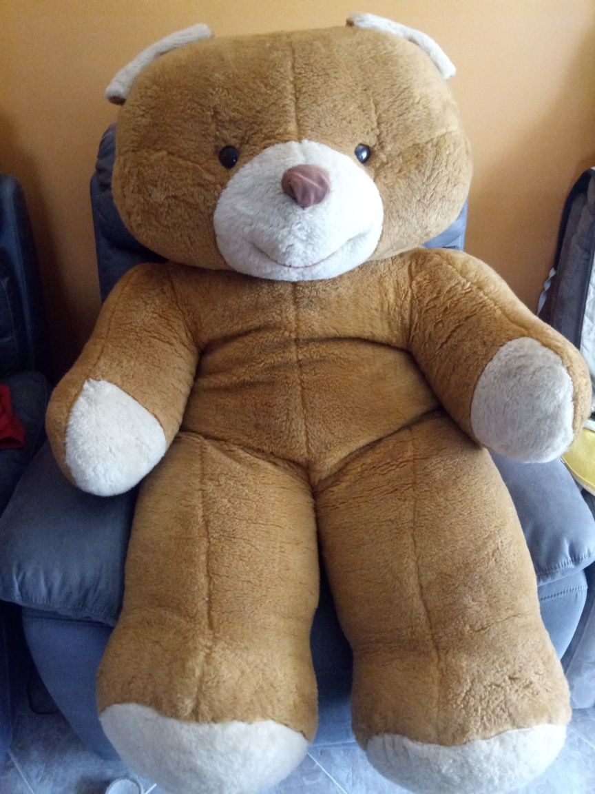 Urso peluche gigante