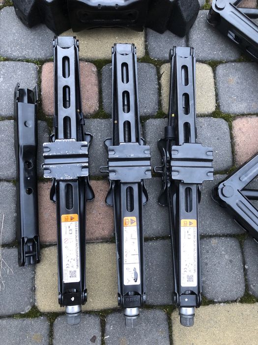 Домкрати гаки Форд Kuga,Escape,Edge,Volvo XC 60,XC90