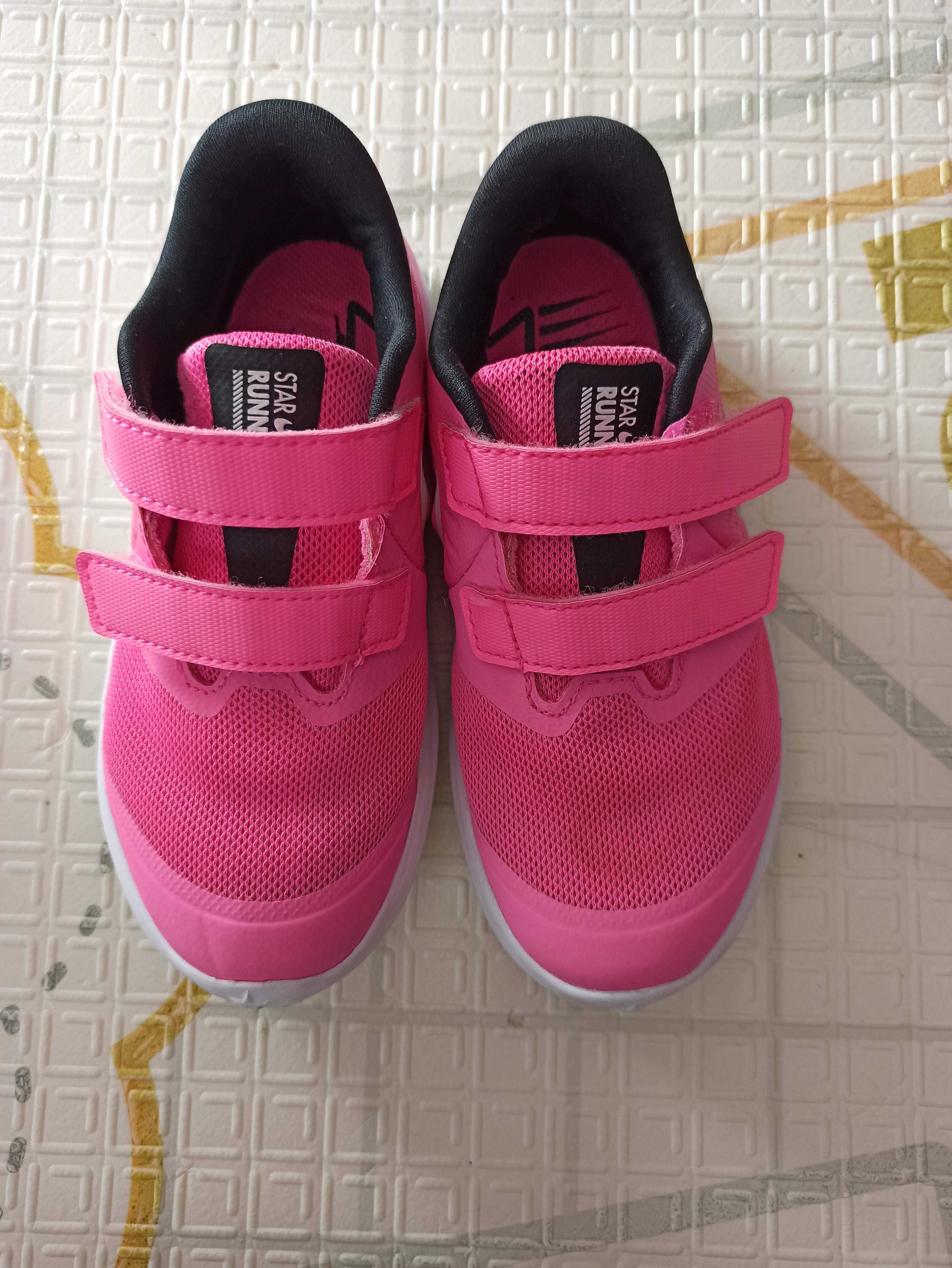 Buty sportowe dla dziewczynki Nike, r.27