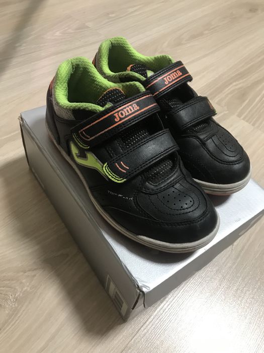 Футзалки  сороконожки joma