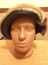 Жіноча шкіряна шляпка