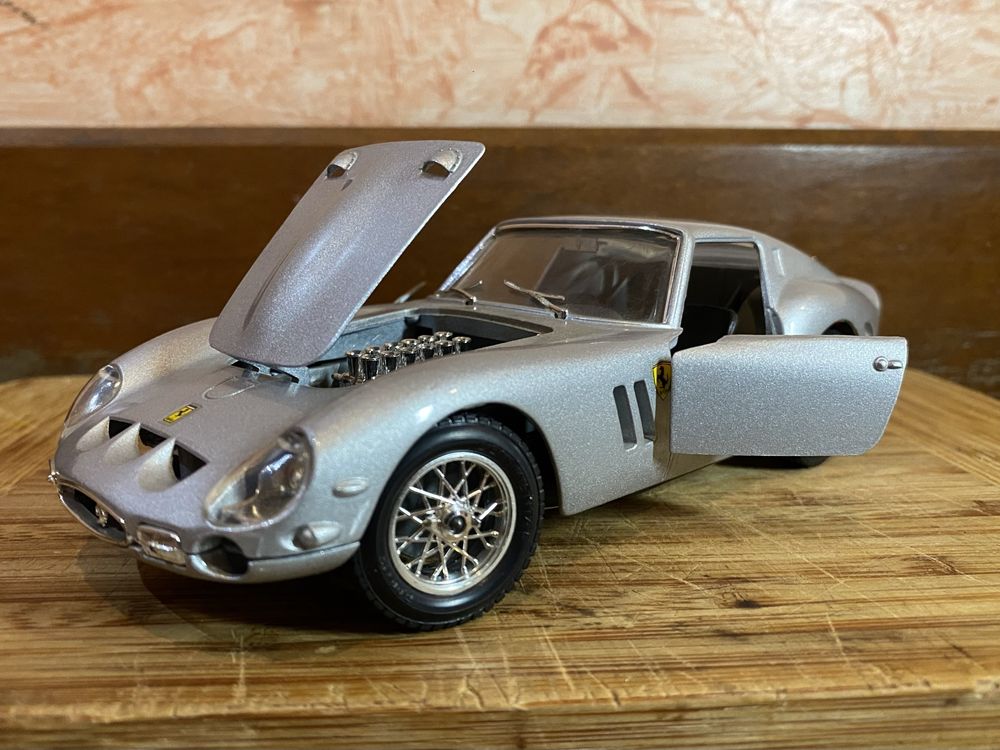 Ferrari 250 GTO 1/24 Bburago