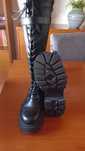 Vendo botas n.38 ,cano alto 12€.  Sapatilhas n .39 ,8€