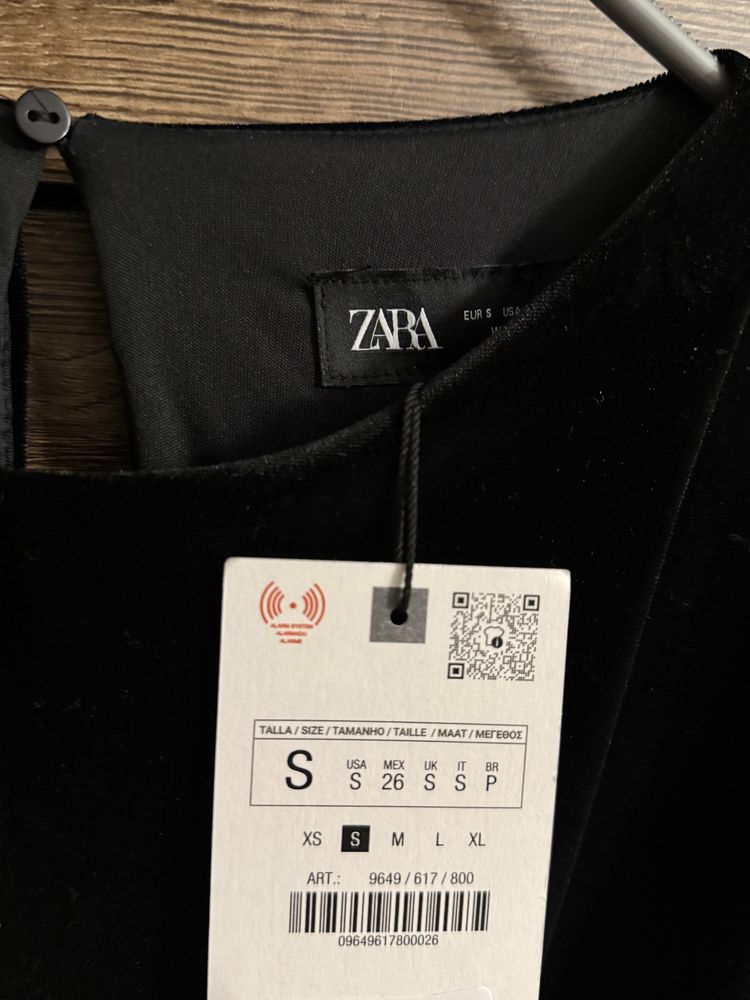 ZARA aksamitna sukienka midi z klamrą rozmiar S