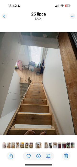 Schody tymczasowe , stabilne i dobrze wykonane .