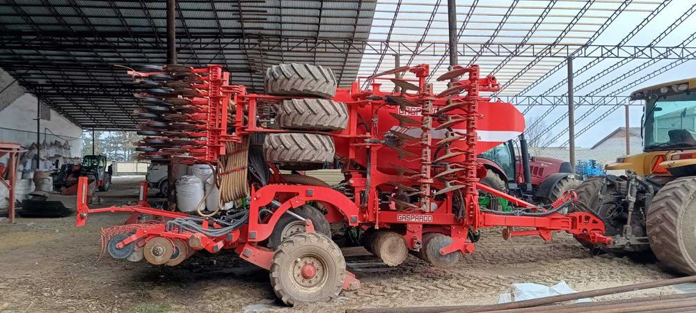 Посівний комплекс Maschio Gaspardo CORONA 600