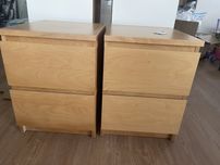 2 mesas de cabeceira Ikea