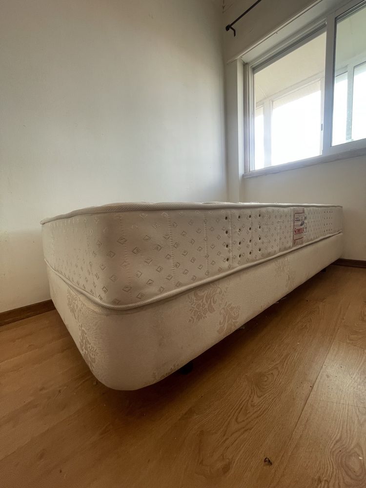 cama solteiro (com colchao e cabeceira)