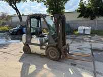 Nissan Nissan 25 LPG  Wózek widłowy Nissan 25 kabina 6600 mth triplex