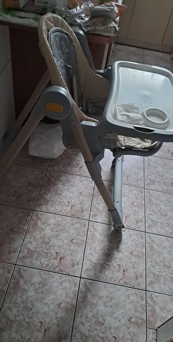 Oddam krzesełko do karmienia