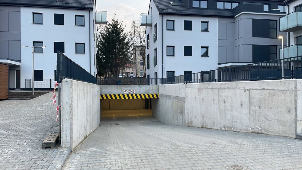 Wynamję miejsce garażowe w parkingu podziemnym