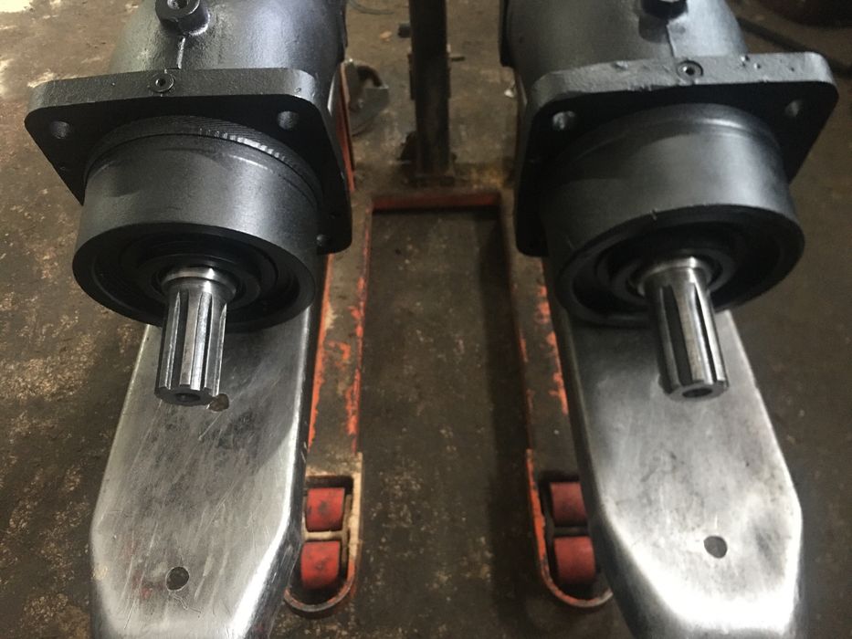 Гідромотори та гідронасоси 310.224 з валом під МН250