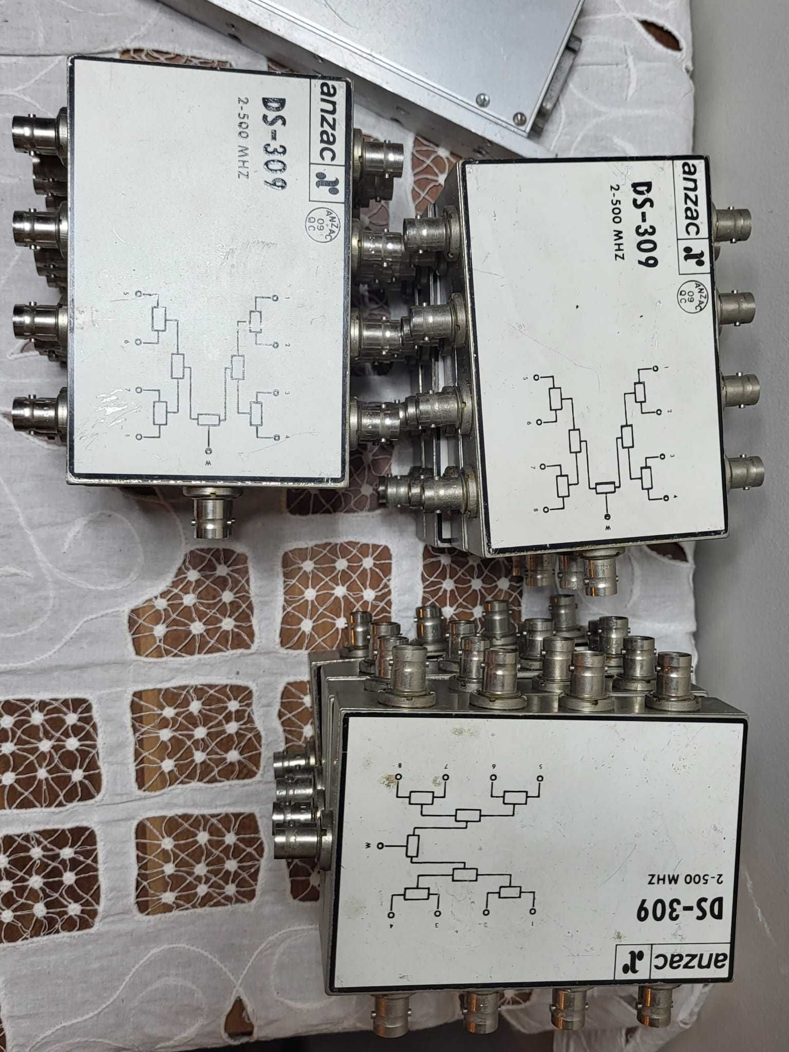 Zestaw elektroniki [ wkłady do watomierzy, wzmacniacze itp]