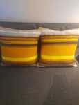 Vendo 2 almofadas 50x50