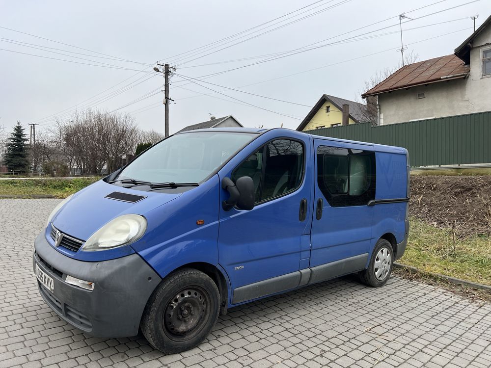Opel Vivaro 2006 року 1.9 д