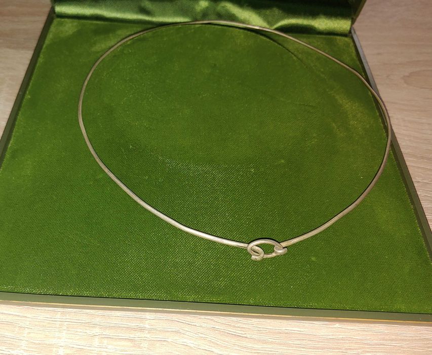 sztywny naszyjnik srebro