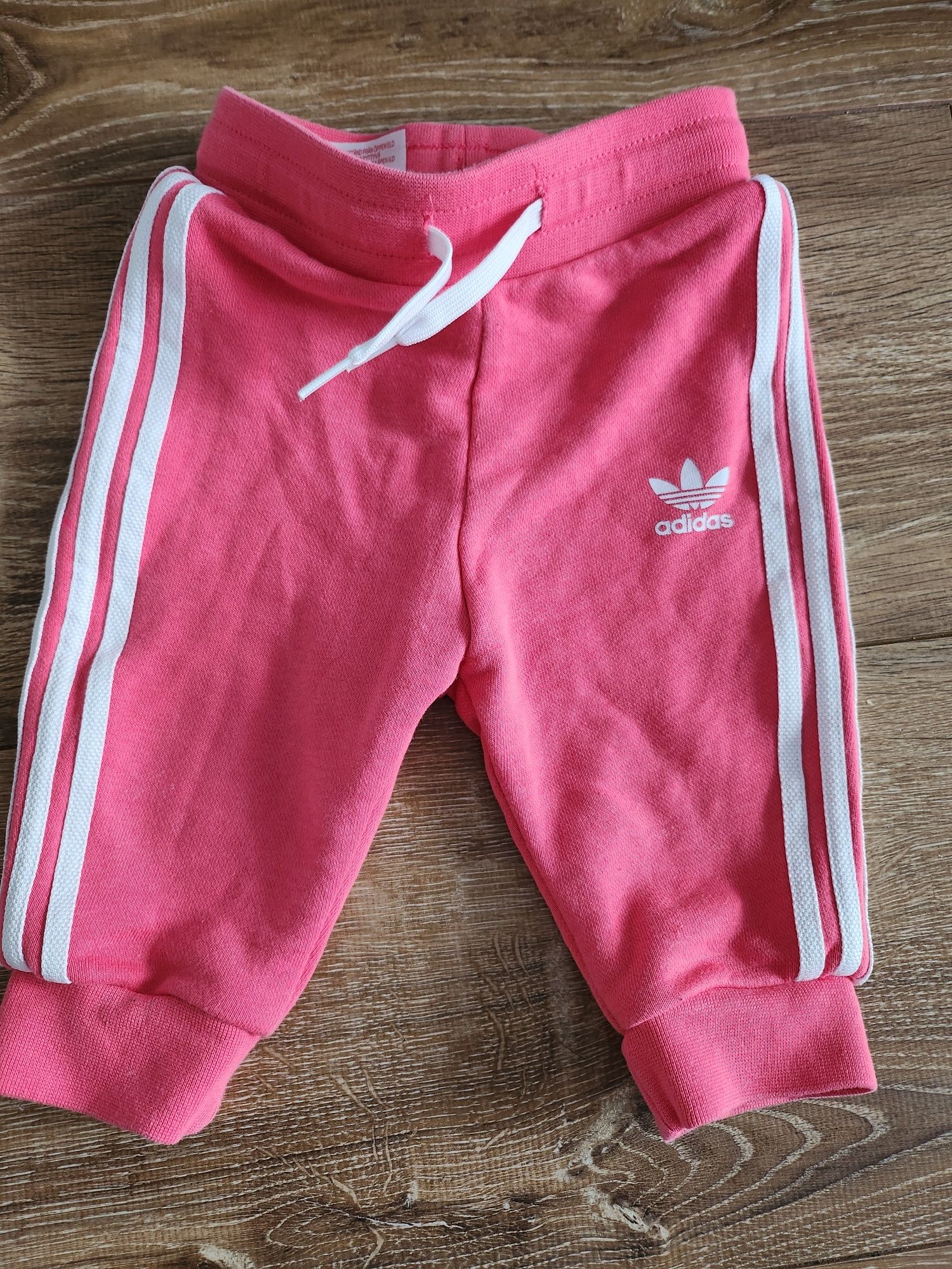 Dresy spodnie niemowlece 74 adidas