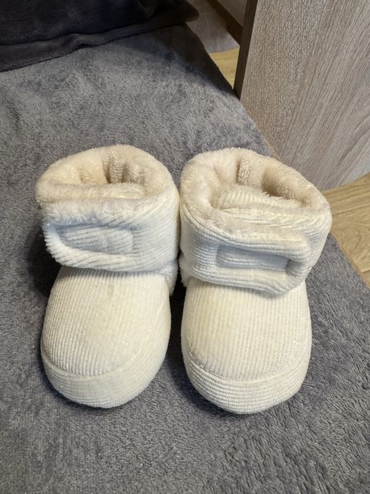 Теплые тапочки для малышей