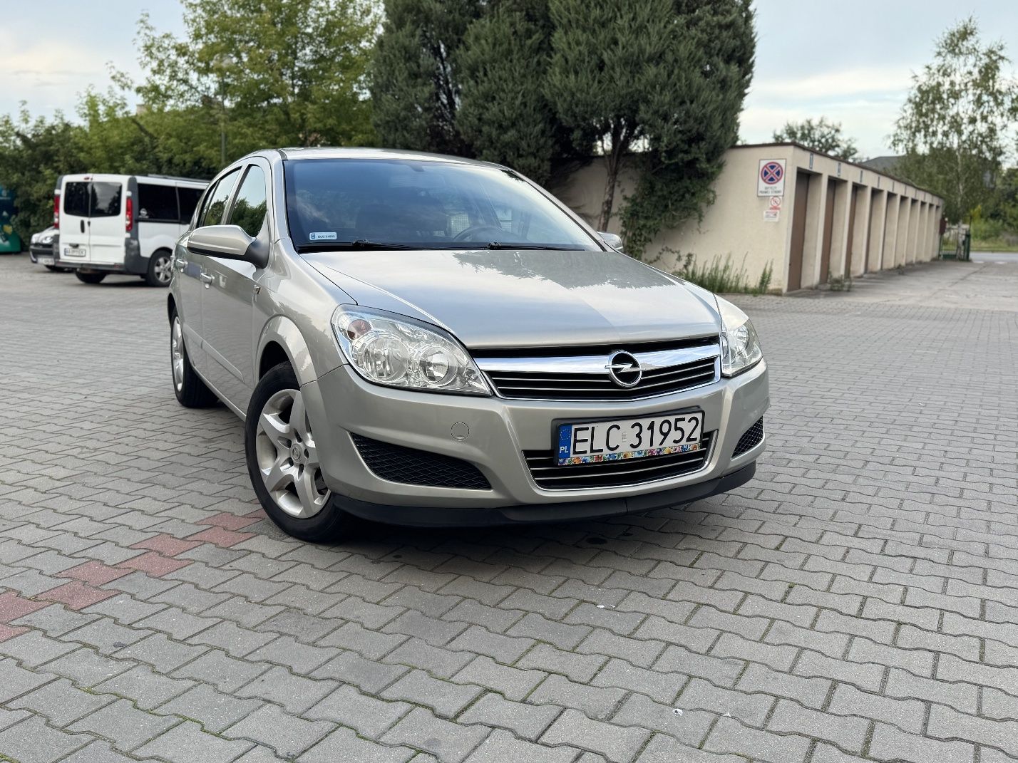 Opel Astra H SALON POLSKA drugi właściciel polskie menu 115km