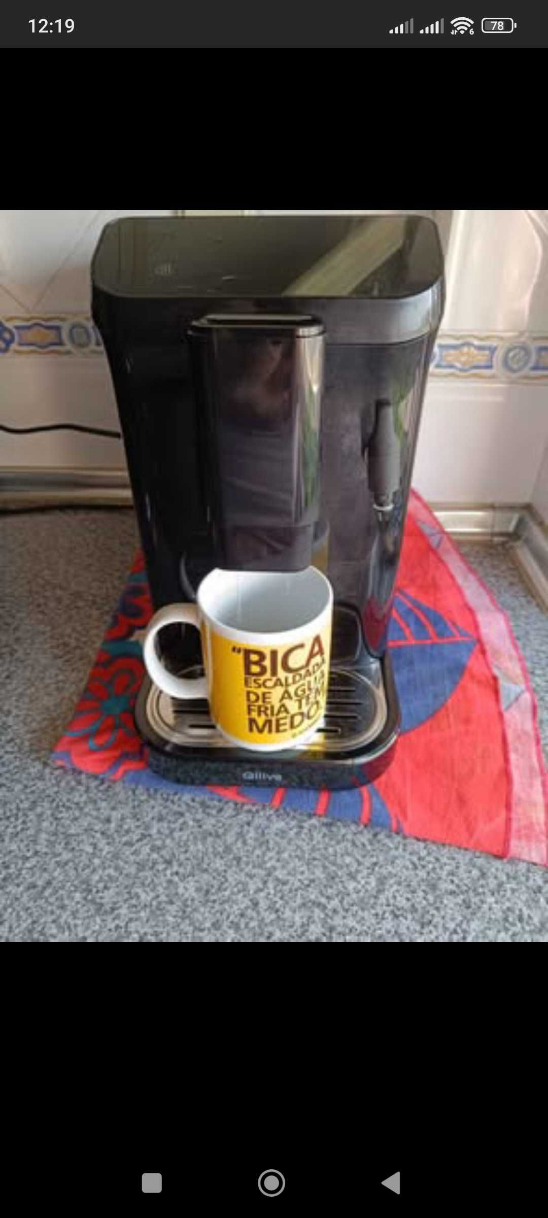 Máquina de café em Grão Semi Nova