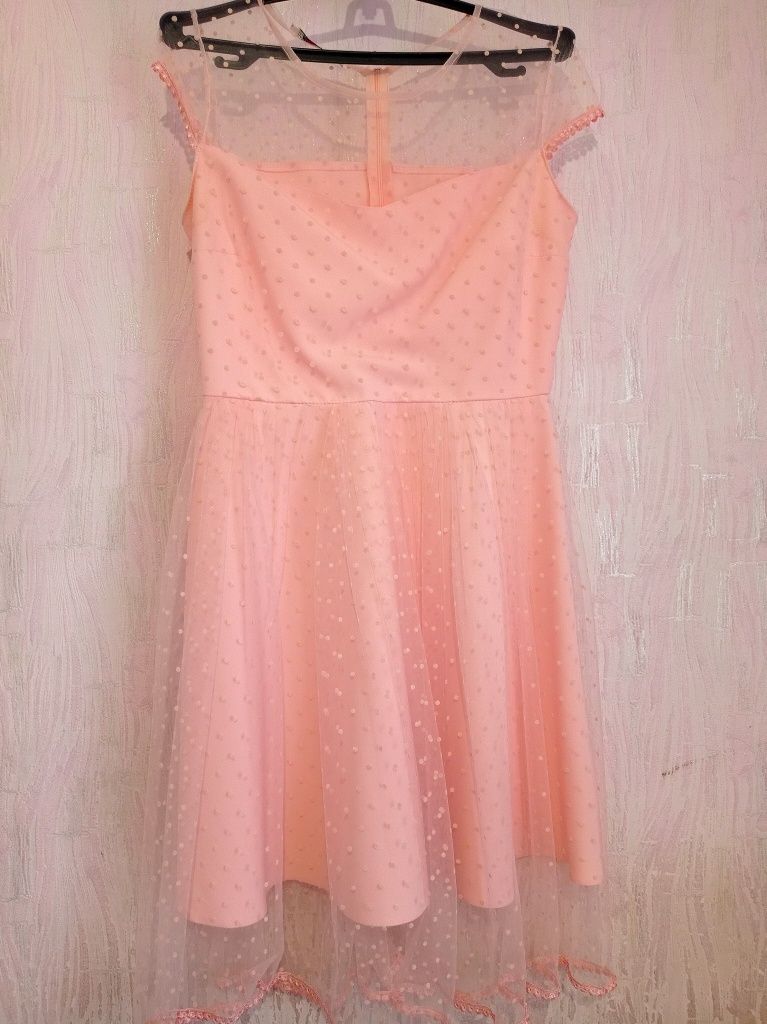Сукня ніжно рожевого кольору