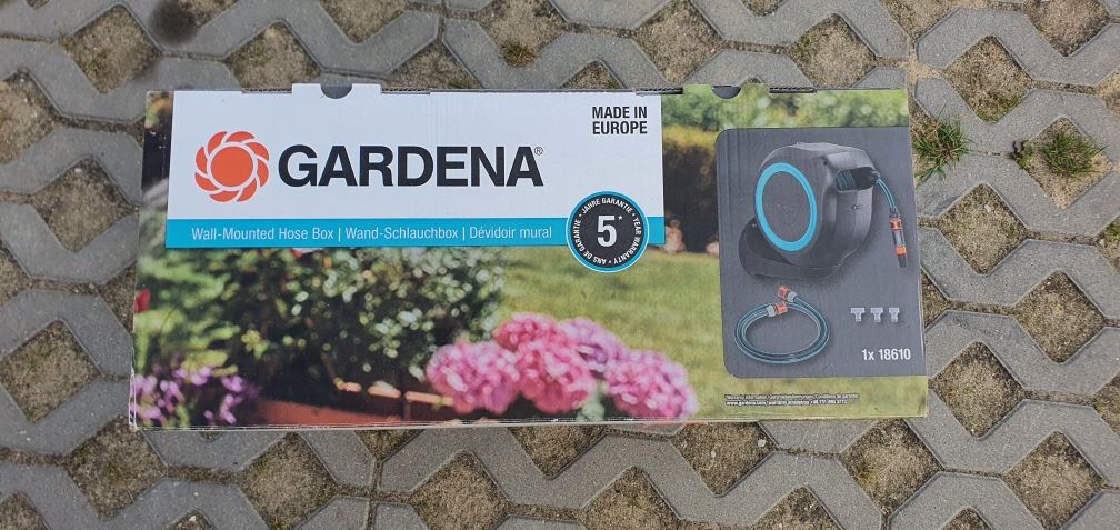Bęben naścienny RollUp M Gardena Wąż 20m
