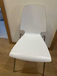 Cadeira branca Vilmar IKEA. Barato