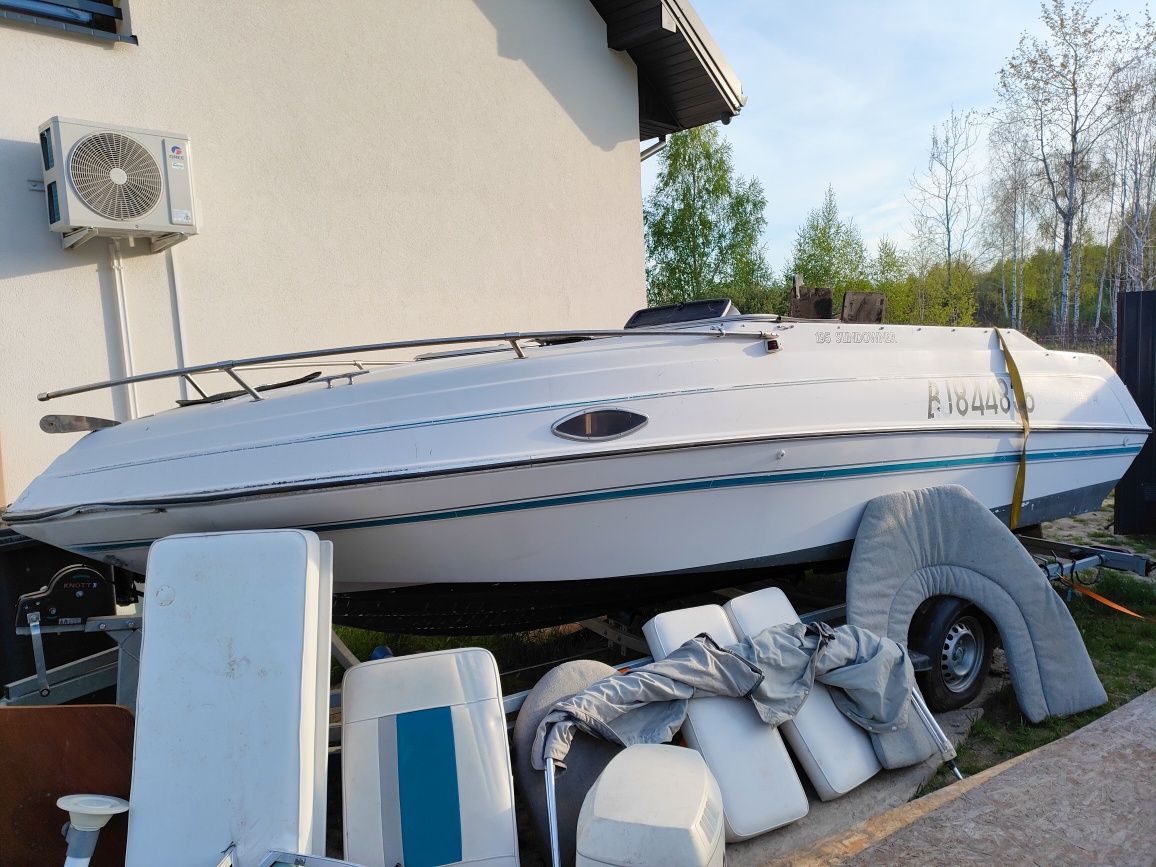 Motorówka Four wins sundowner 195