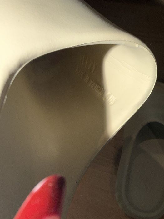 klapki yeezy slide bone 37