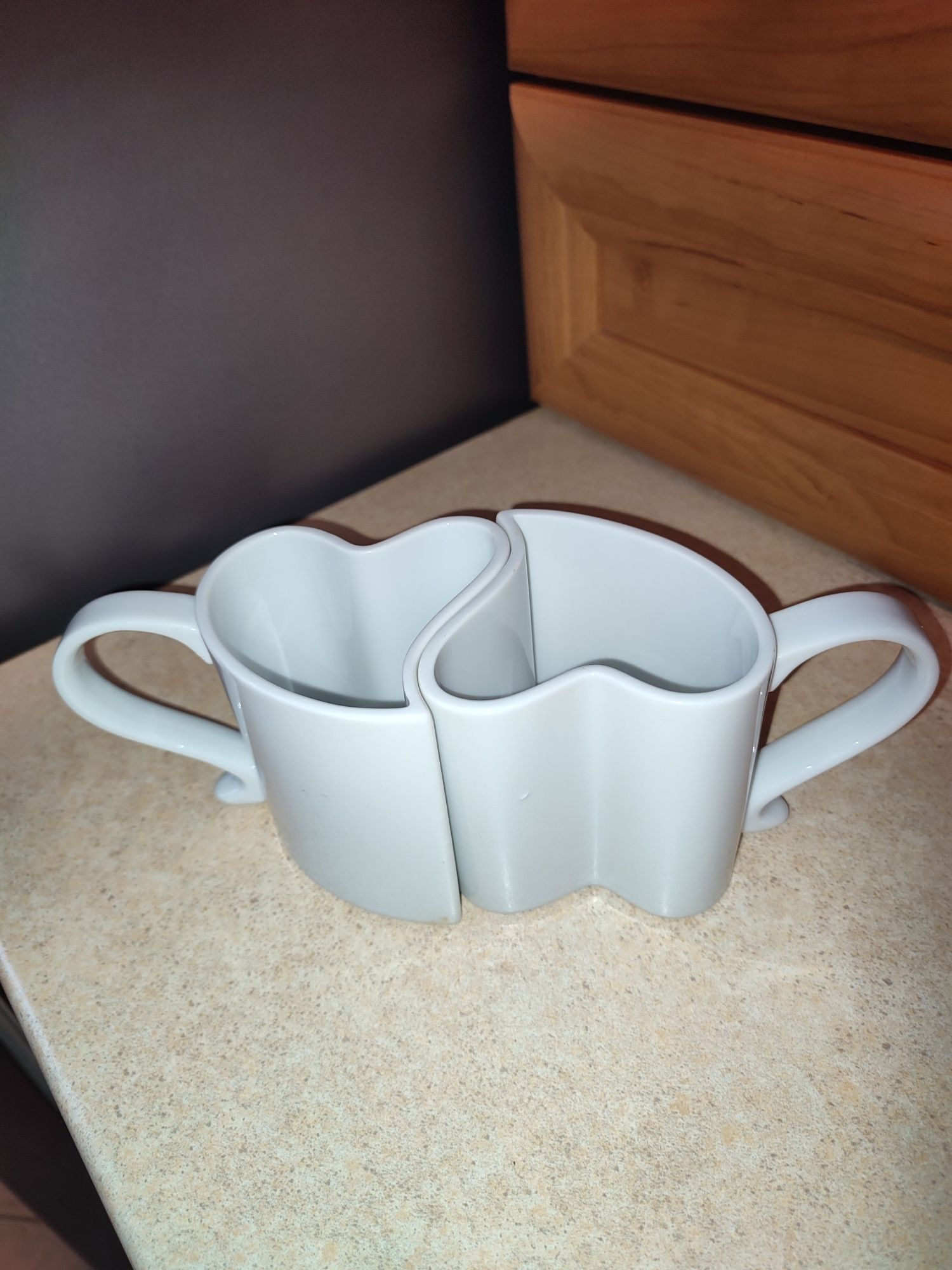 Śliczny zestaw dwóch kubków porcelana