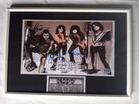 Moldura KISS Band com Autógrafos (A4)