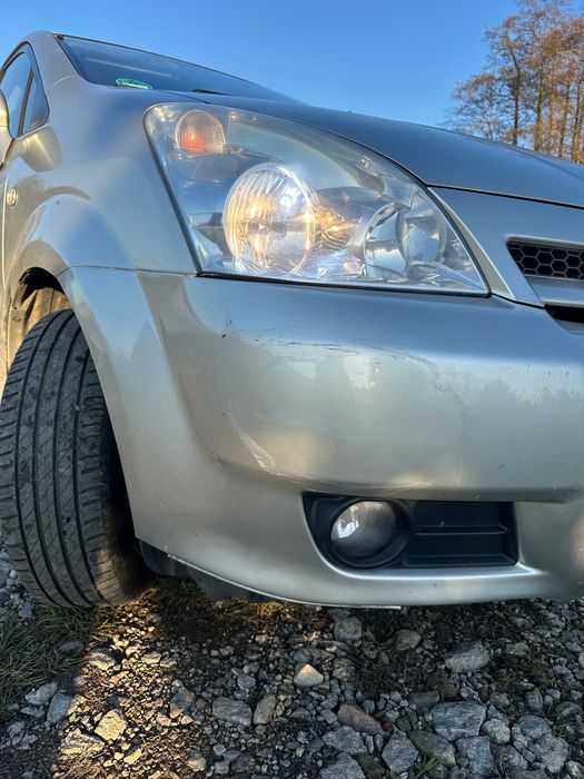 Toyota corolla verso  1.8 benzyna