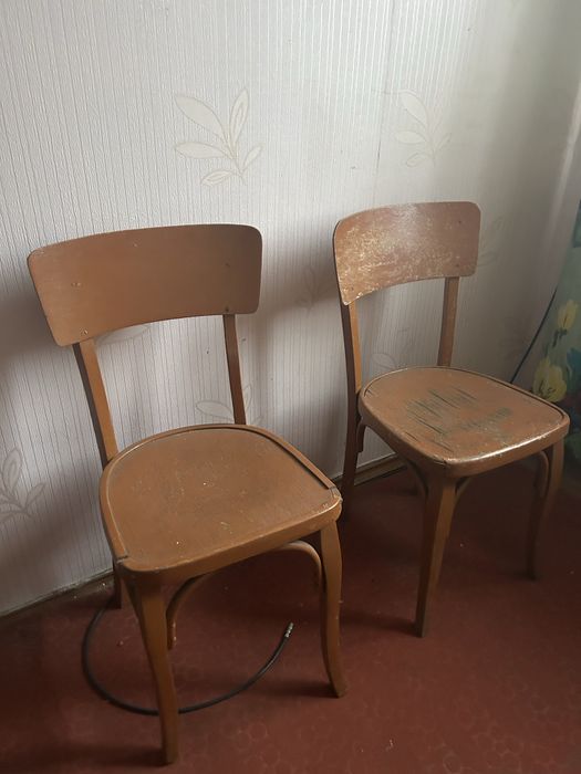 Віддам безкоштовно меблі