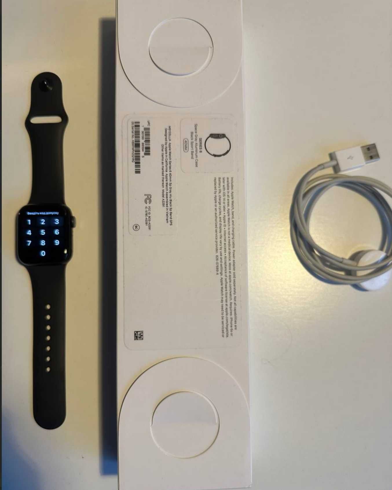 Apple Watch series 6 40 мм Space Gray, батарея 92%.