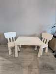 Stolik Ikea MAMUT + dwa krzesła Ikea MAMUT