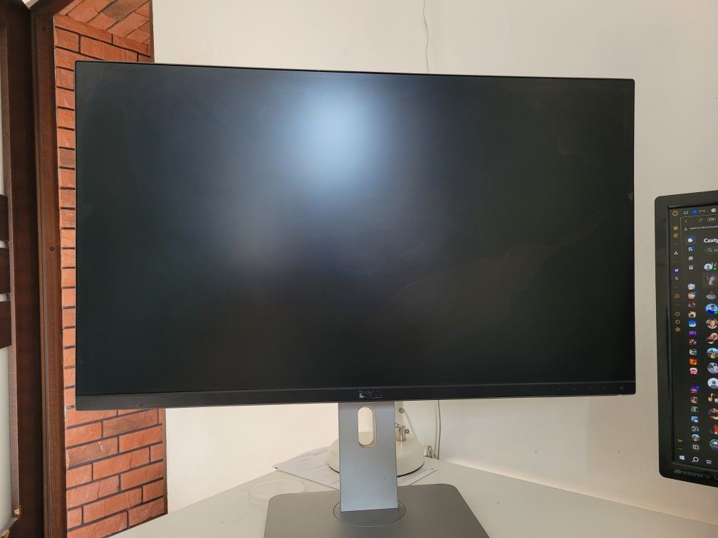Monitor DELL biurowy