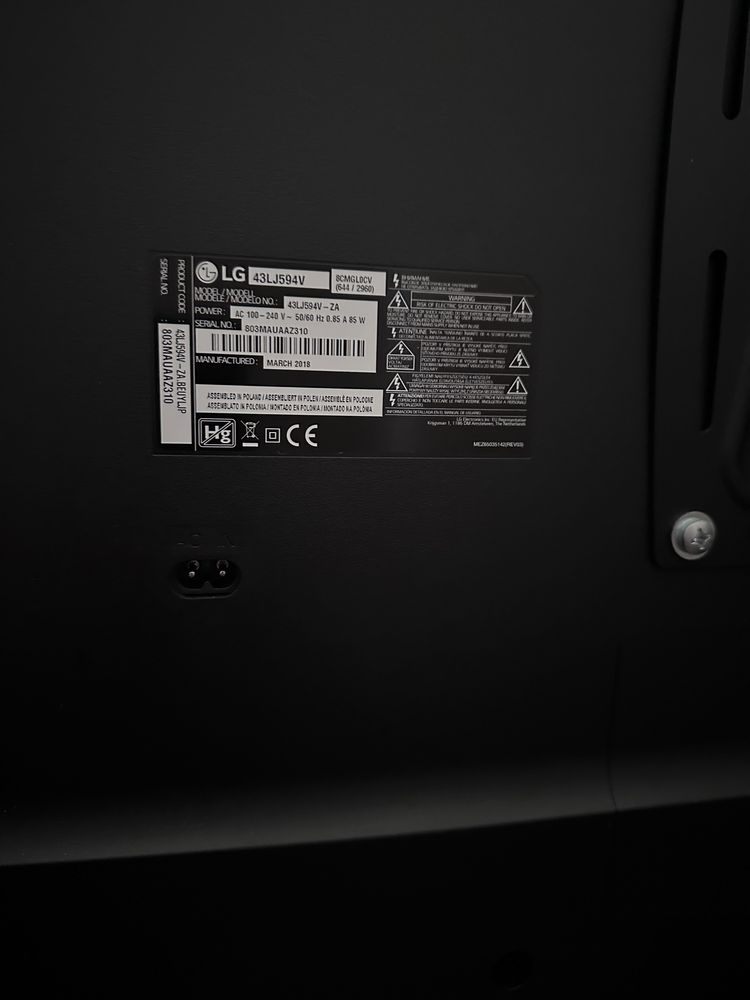 Televisão LG 43LJ594V