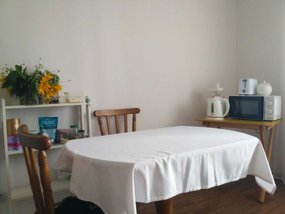 Здам кімнату на вул. Бориса Гмирі, 14Б на тривалий термін.