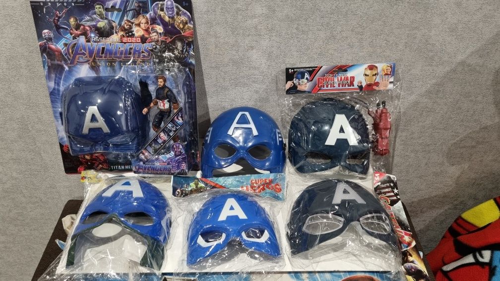 Оригінальні костюми Капітан Америка від Марвел,ростовка,маски,щити.