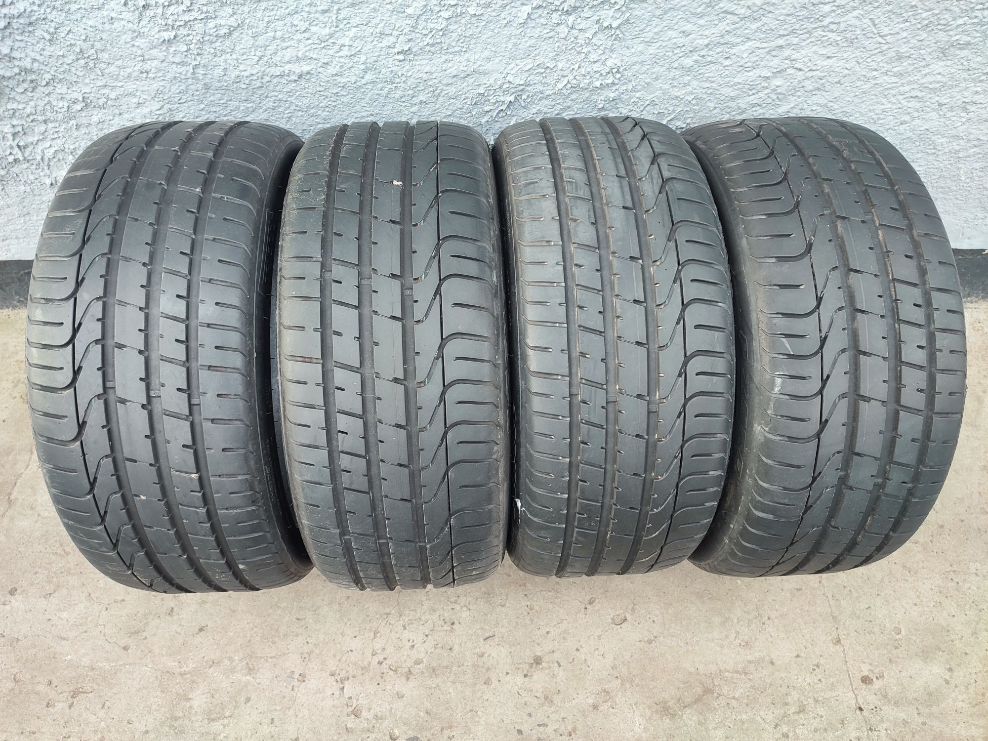 Шини 255/35 R20 Pirelli P Zero