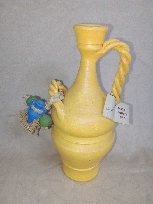Bilha amarela decorativa