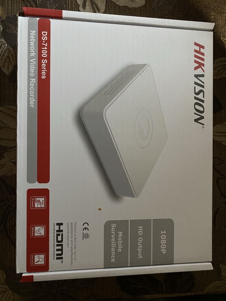 Продам відеореєстратор hikvision DS-7104NI-Q1(D)