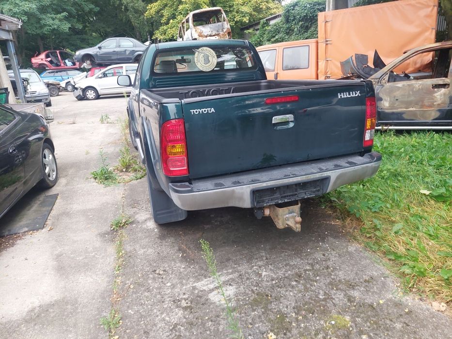 Toyota Hilux silnik 2,5. d-4d z Niemiec kun25l-crmshw