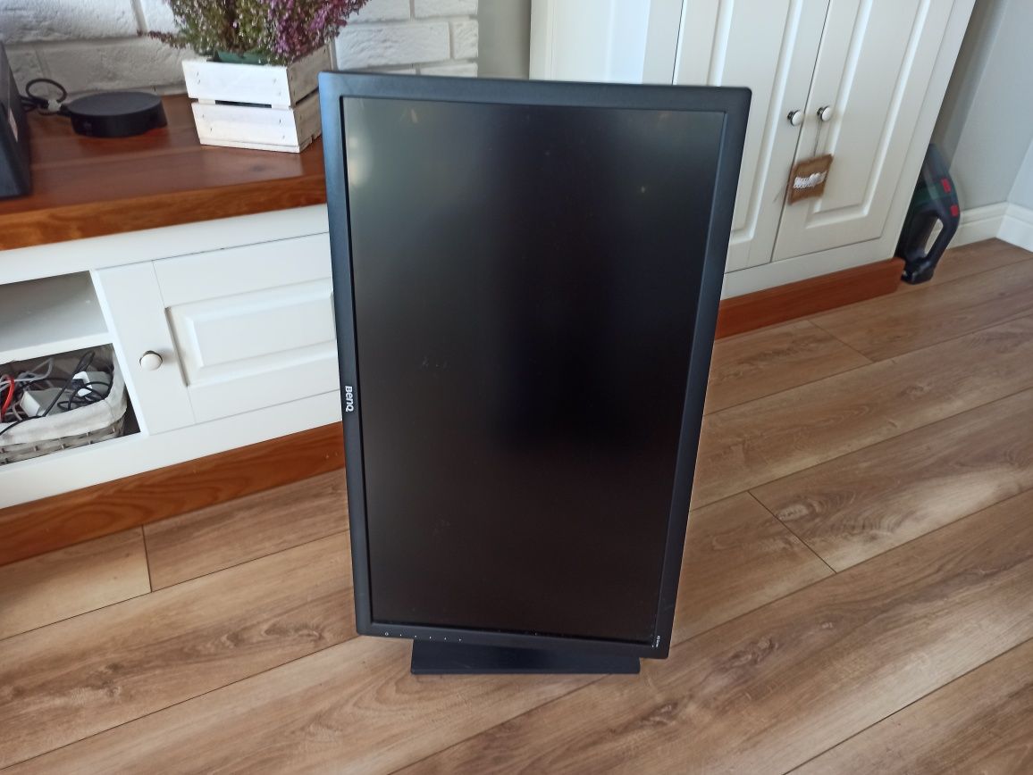 Monitor 27", LCD BenQ PD2700Q, uszkodzony