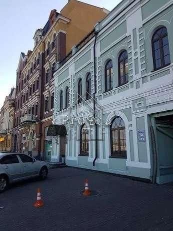 Продаж Двокімнатна квартира Набережно-Хрещатицька Київ Поділ