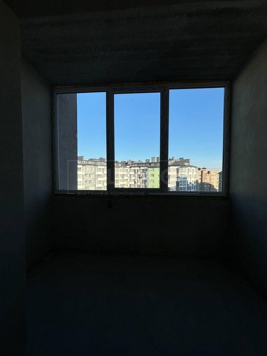 Продам двокімнатну  квартири в збудованому будинку біля Вокзалу