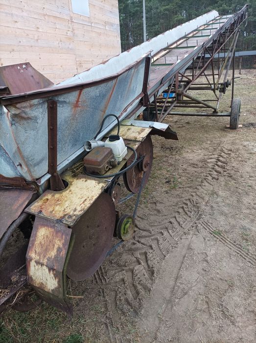Stertnik, podajnik do siana i słomy, taśmociąg